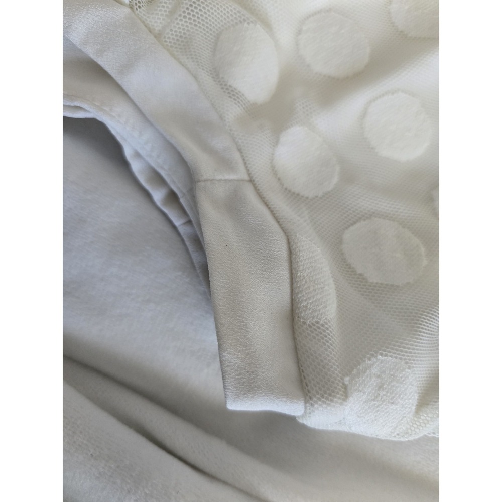 The Limited Sleeveless  White Dots Lace Blouse size Medium White. 11B0364 - Picture 12 of 12